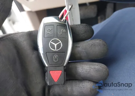 2019 Mercedes-Benz Glc 300 4Matic z USA, uszkodzony, nr VIN WDC0G4KB4KF482127